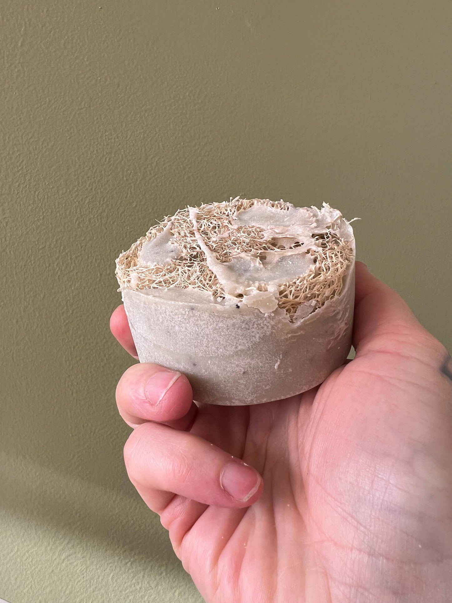 Mint Loofah Palm Free Soap with Pumice & Poppy Seeds